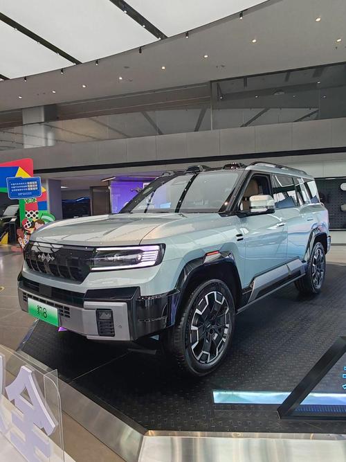 惠州84比亚迪方程豹硬派越野的爆款，英菲尼迪35周年与你共成长